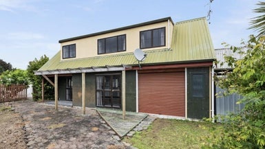 2/1202 HERETAUNGA Street east, Parkvale, HASTINGS - Carousel 1