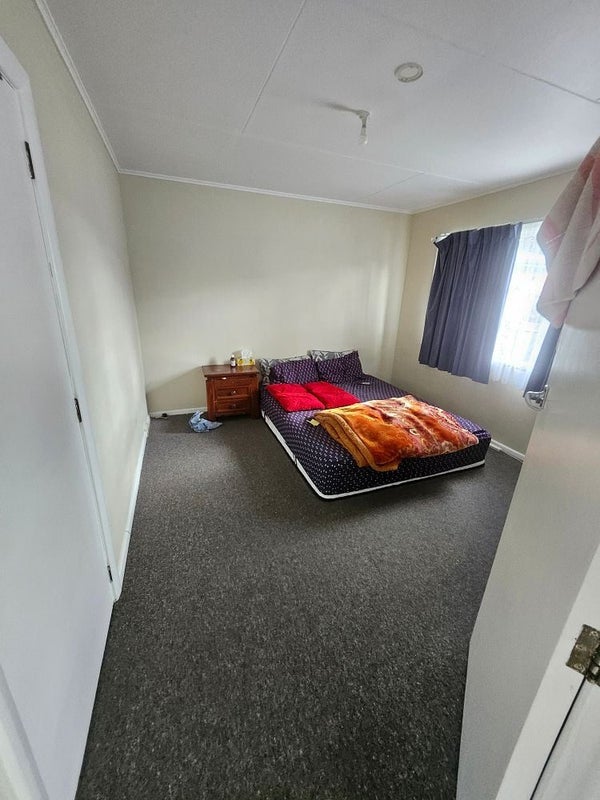 41A Wainuiomata Road, Wainuiomata, Lower Hutt - Carousel 12
