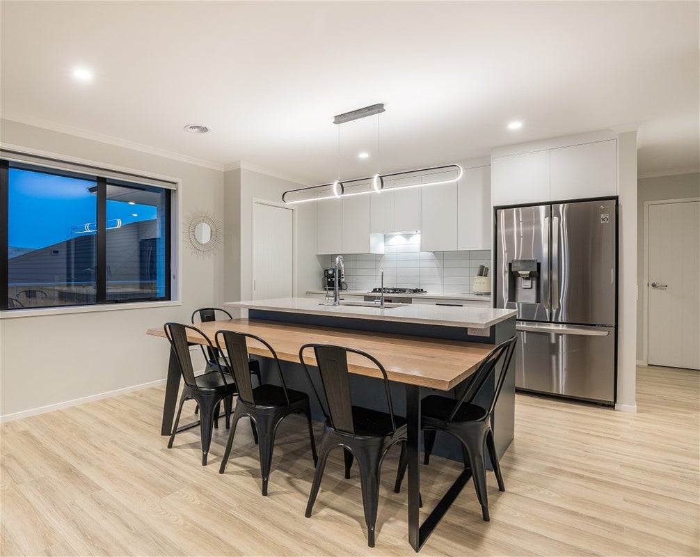 3 Topsail Way, Whitby, Porirua - Carousel 2