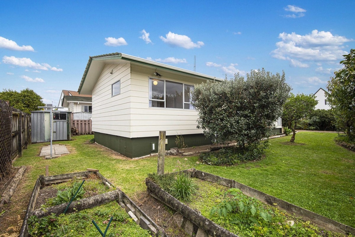43 Paramount Parade, Tikipunga, Whangarei - Carousel 12