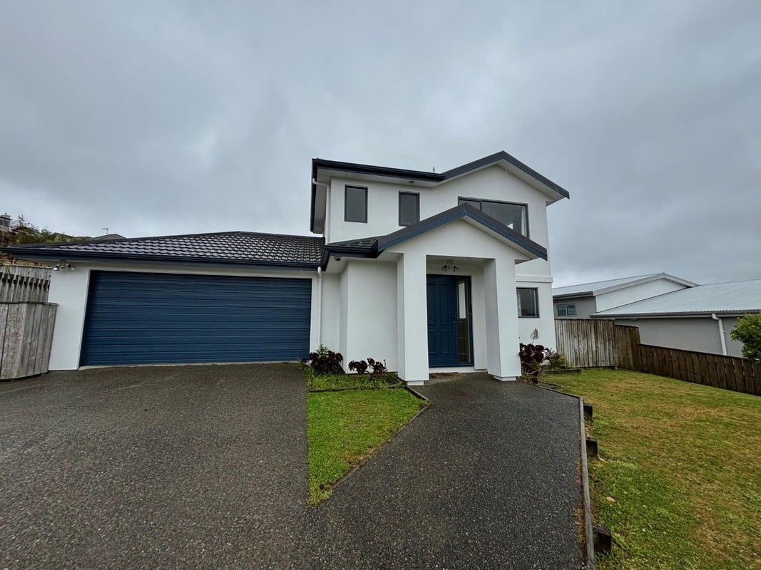 20 Aotea Drive, Aotea, Porirua - Carousel 1