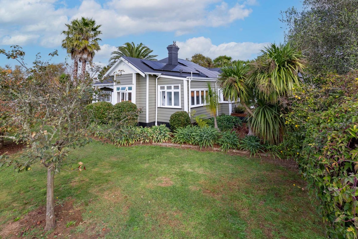 228 Patumahoe Road, Patumahoe, Pukekohe - Carousel 2