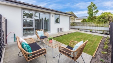 2/21 Allard Street, Edgeware, Christchurch - Carousel 1