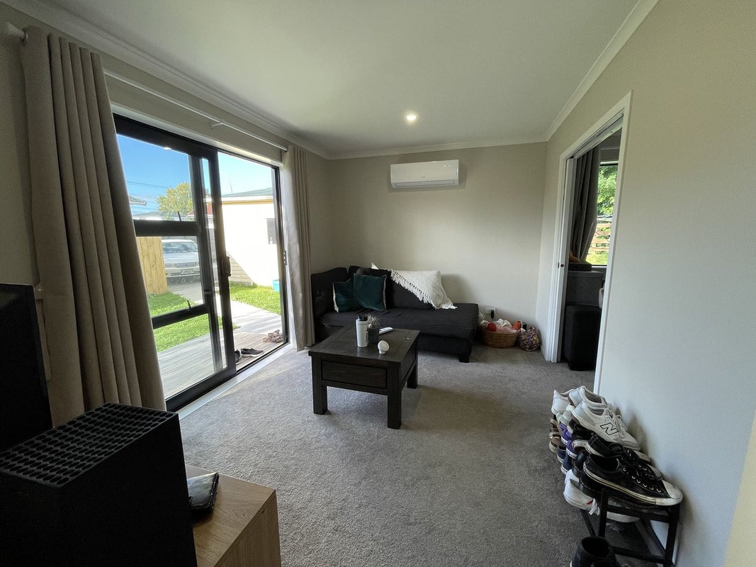 175 Sandwich Road, St Andrews, Hamilton - Carousel 2