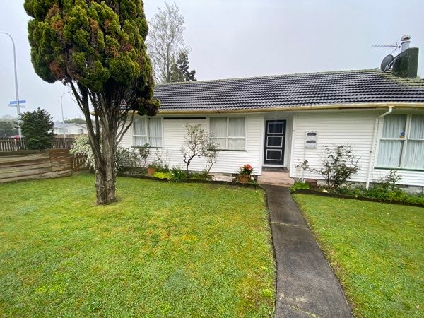 2 Ennis Avenue, Pakuranga Heights, Auckland - Carousel 12
