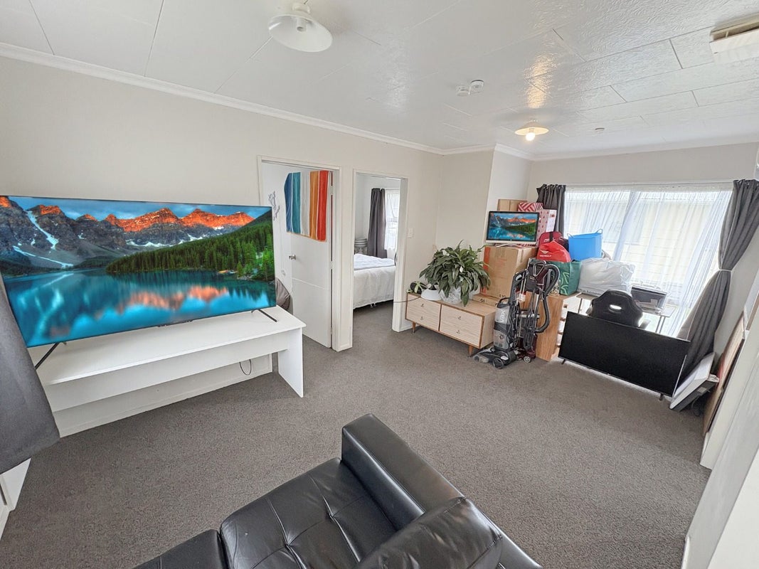 15A Hewitts Road, Linton, Palmerston North - Carousel 1