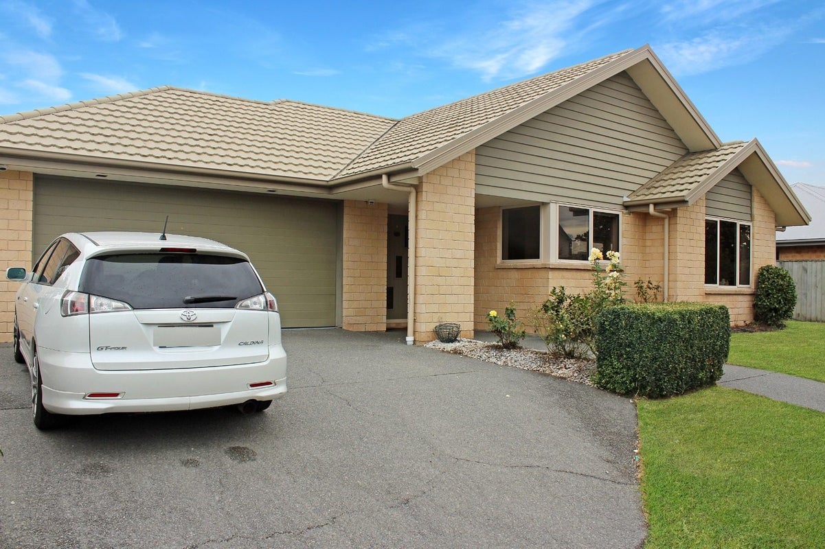 6 Albert Sheppard Close, Yaldhurst, Christchurch - Carousel 1