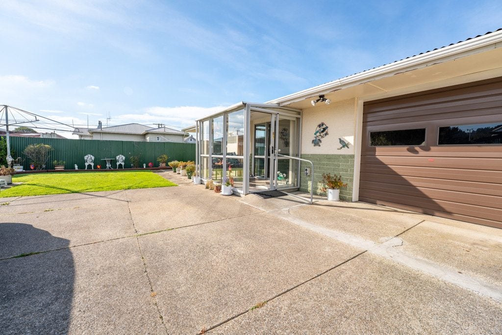 409A Thames Highway, Oamaru North, Oamaru - Carousel 1