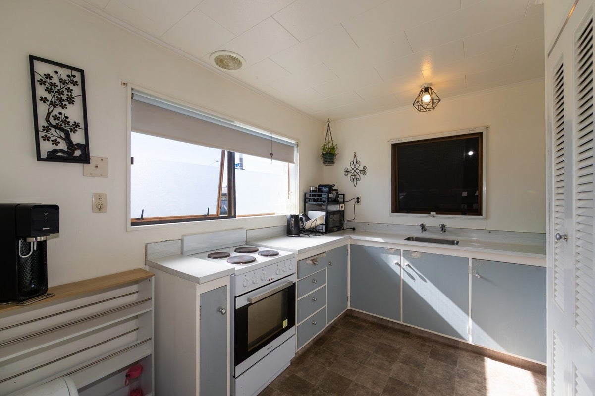 1/15 Gebbie Road, TARADALE, NAPIER - Carousel 2