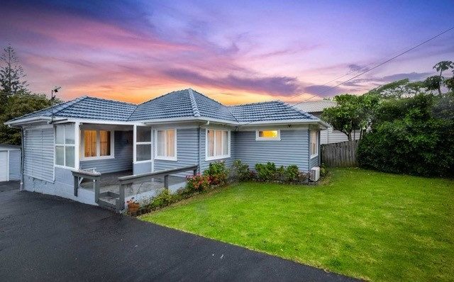 58 Royal Road, Massey, Auckland - Carousel 2