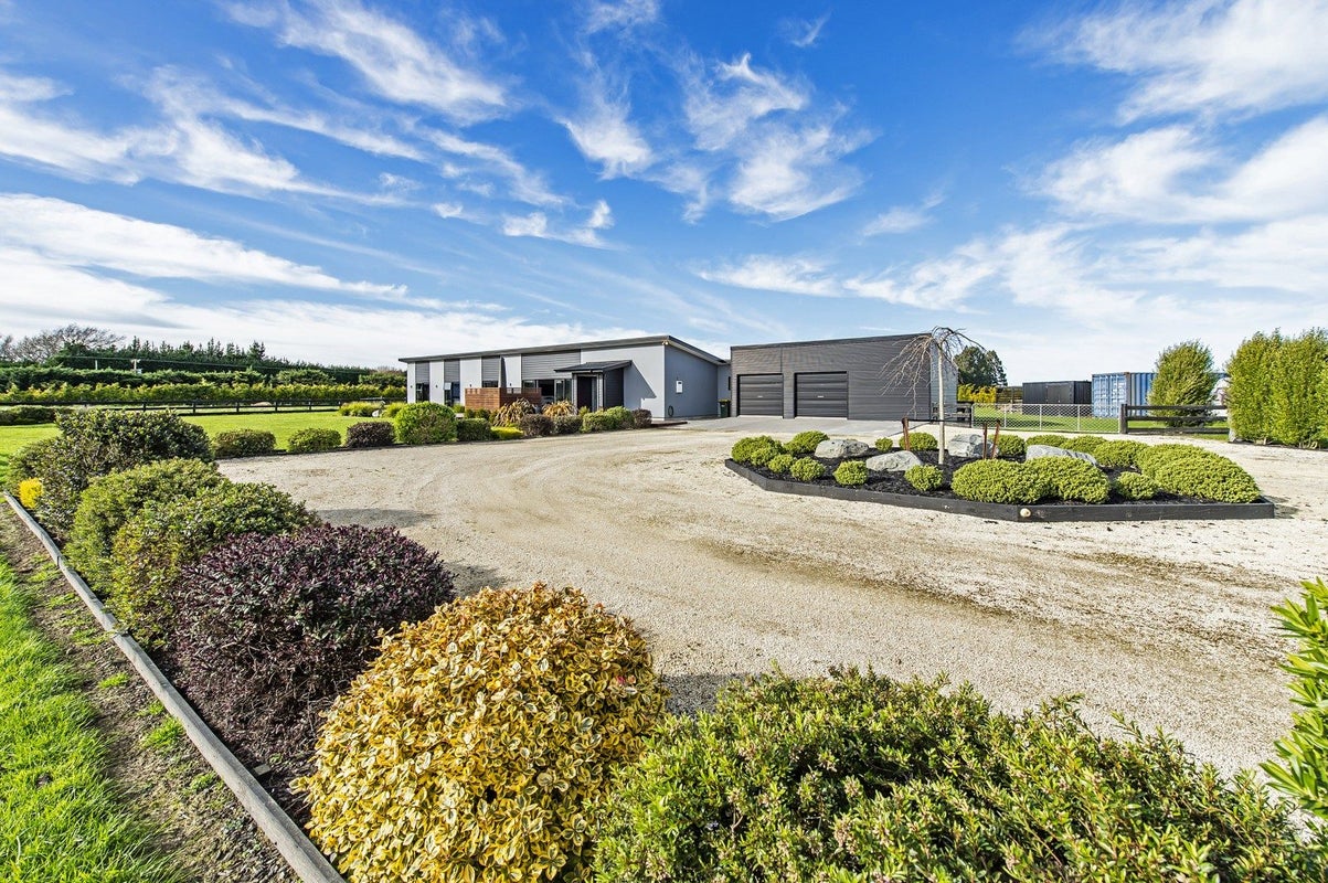 756 Ridgens Road, Christchurch - Carousel 2