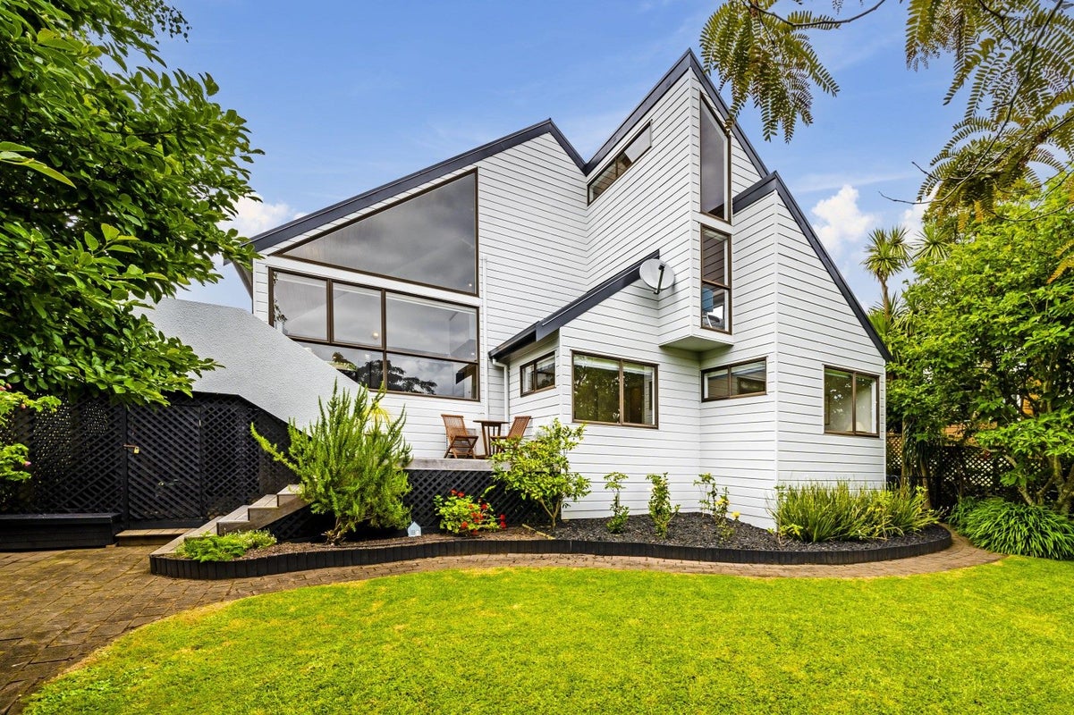 117 Frederick Street, Hillsborough, Auckland - Carousel 1