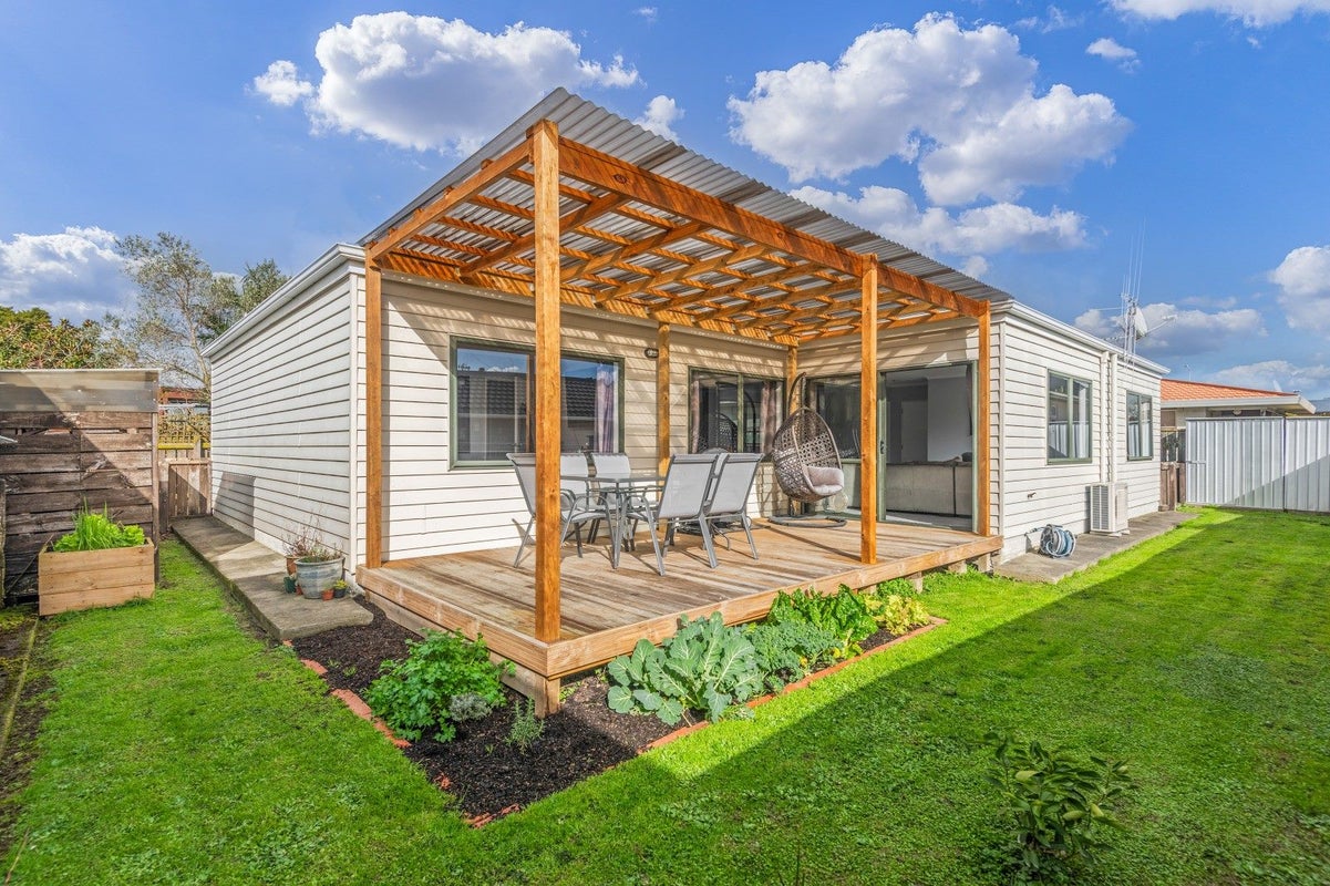 19 Moore Street, West End, Palmerston North - Carousel 1