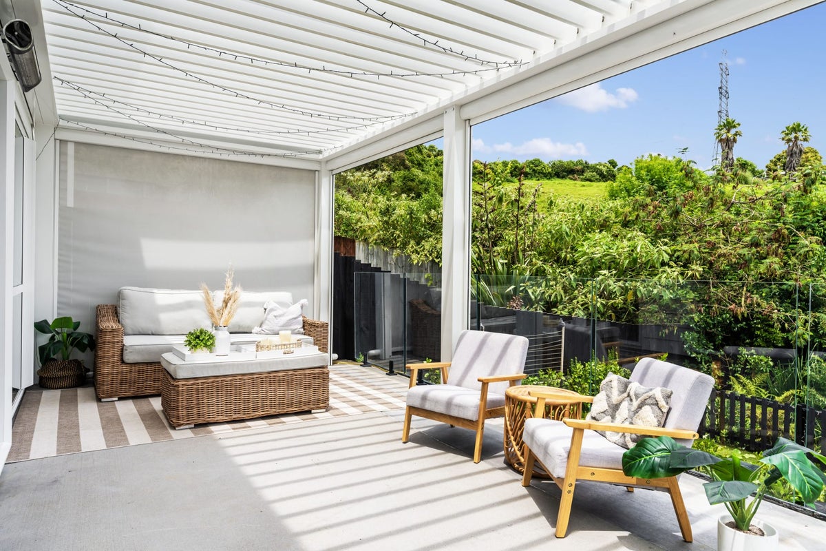 106 Joseph Street, Flat Bush, Auckland - Carousel 2