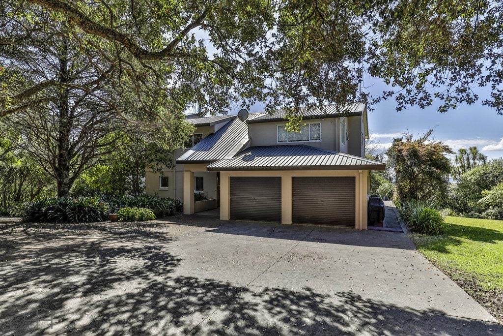 212 Carter Road, Oratia, Auckland - Carousel 1