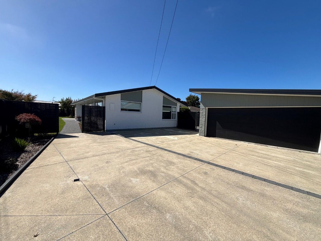 102A Isleworth Road, Bishopdale, Christchurch - Carousel 1