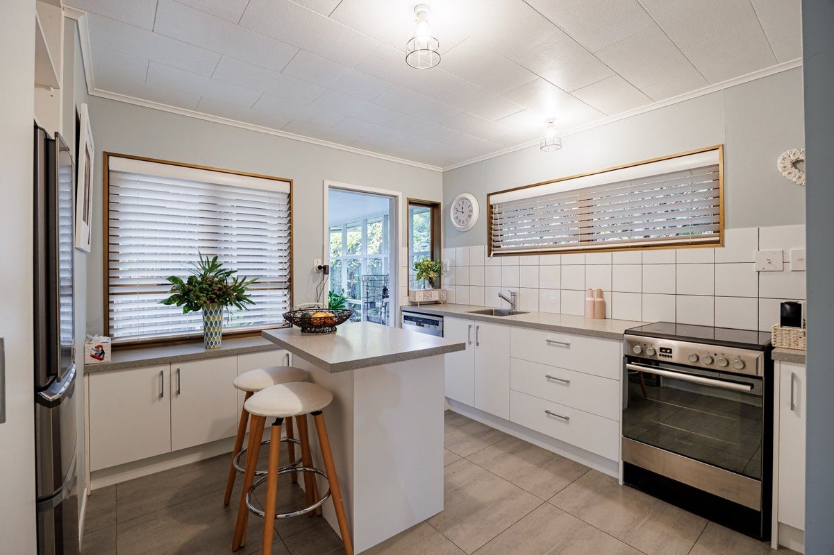 1008 Copeland Road, Akina, Hastings - Carousel 2