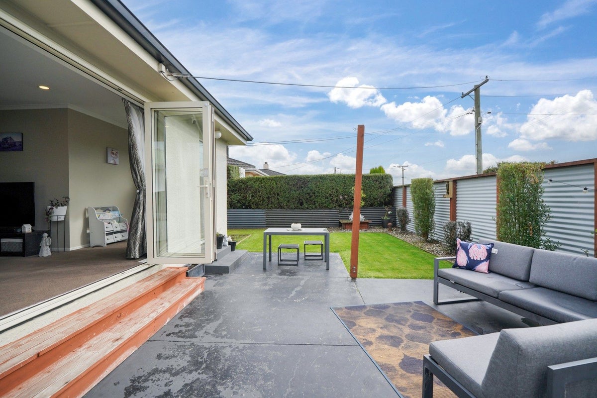 81 Cargill Street, Waikiwi, Invercargill - Carousel 2
