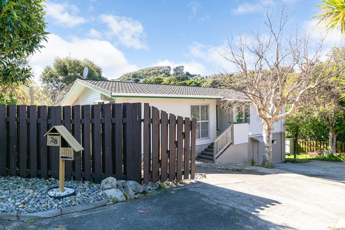 28 Woolwich Close, Whitby, Porirua - Carousel 17