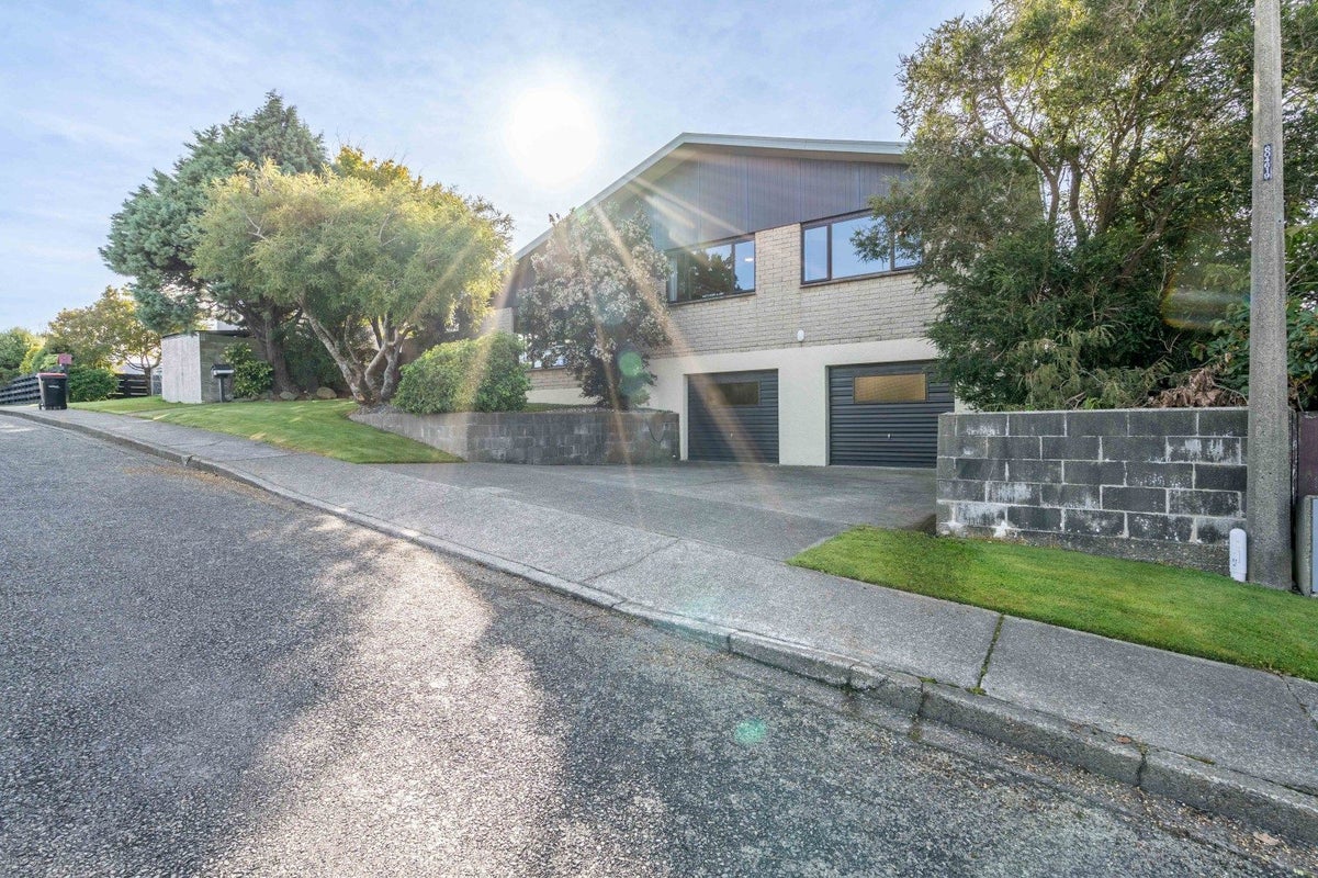 84 Kildare Drive, Waikiwi, Invercargill - Carousel 1
