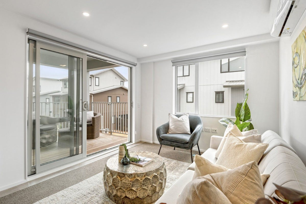 106/28B Eileen Newey Place, Henderson, Auckland - Carousel 2