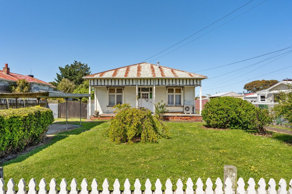 59 Bignell Street, Gonville, Whanganui - Carousel 1