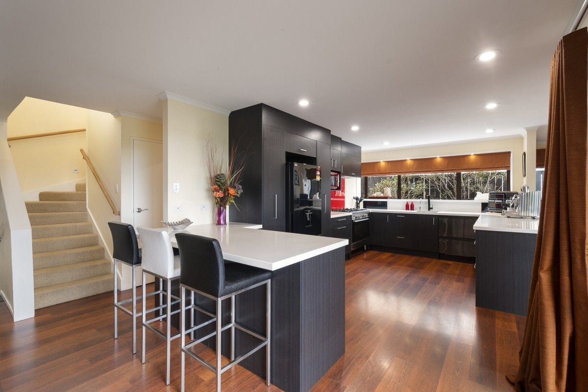 35 Springdale Grove, Fitzherbert, Palmerston North, Manawatu / Whanganui - Carousel 2