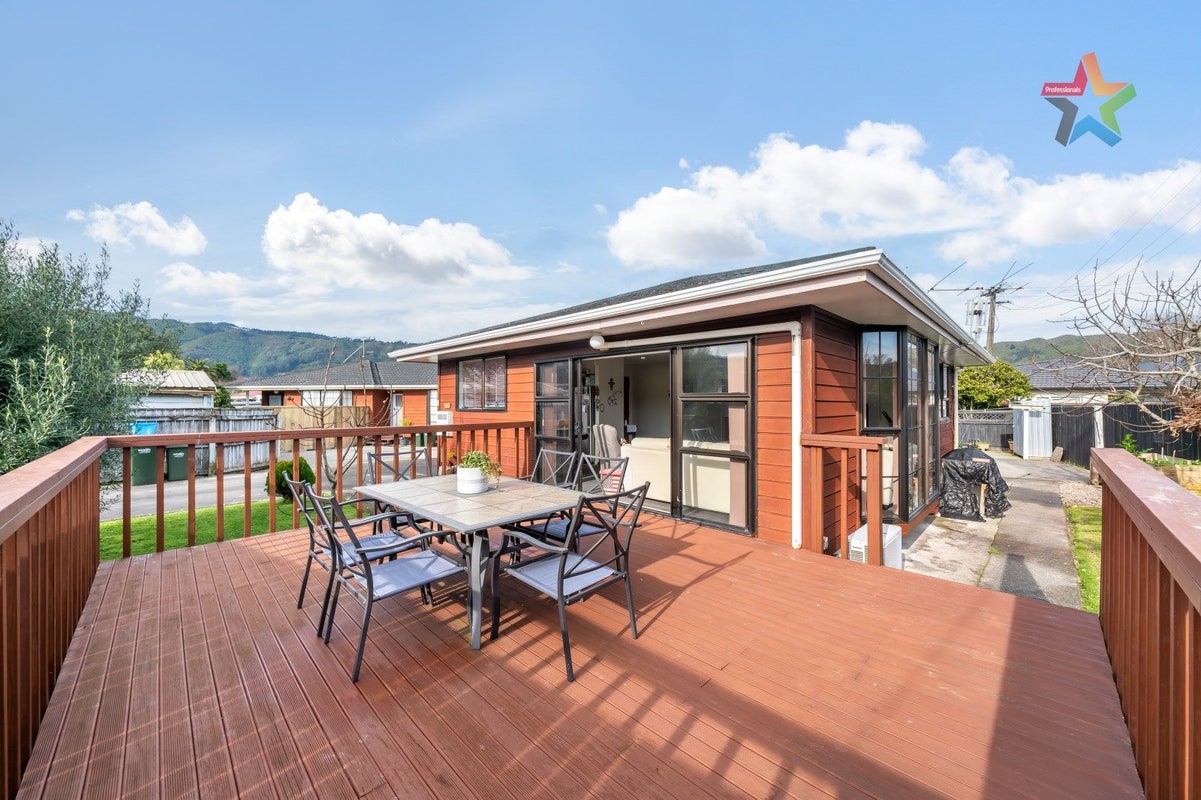 2/8 Hewer Crescent, Naenae, Lower Hutt - Carousel 1