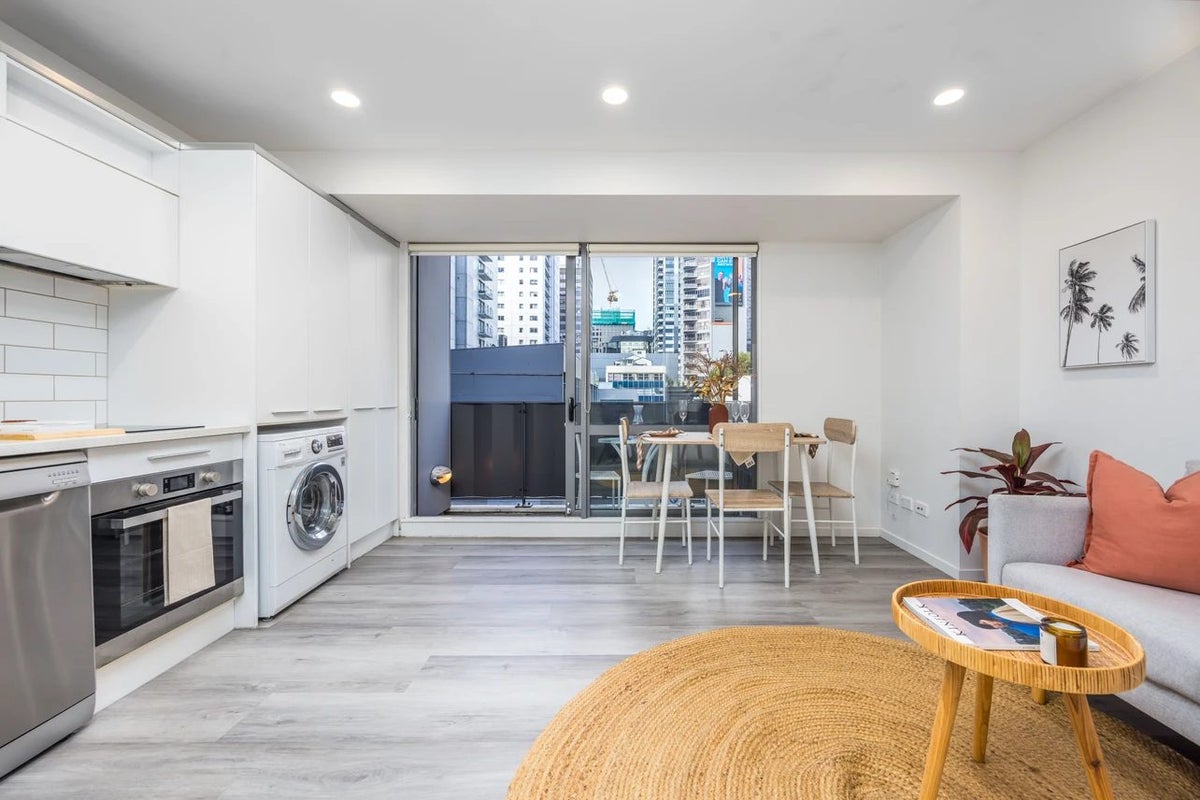 307/17 Vogel Lane, Auckland Central, Auckland  - Carousel 2