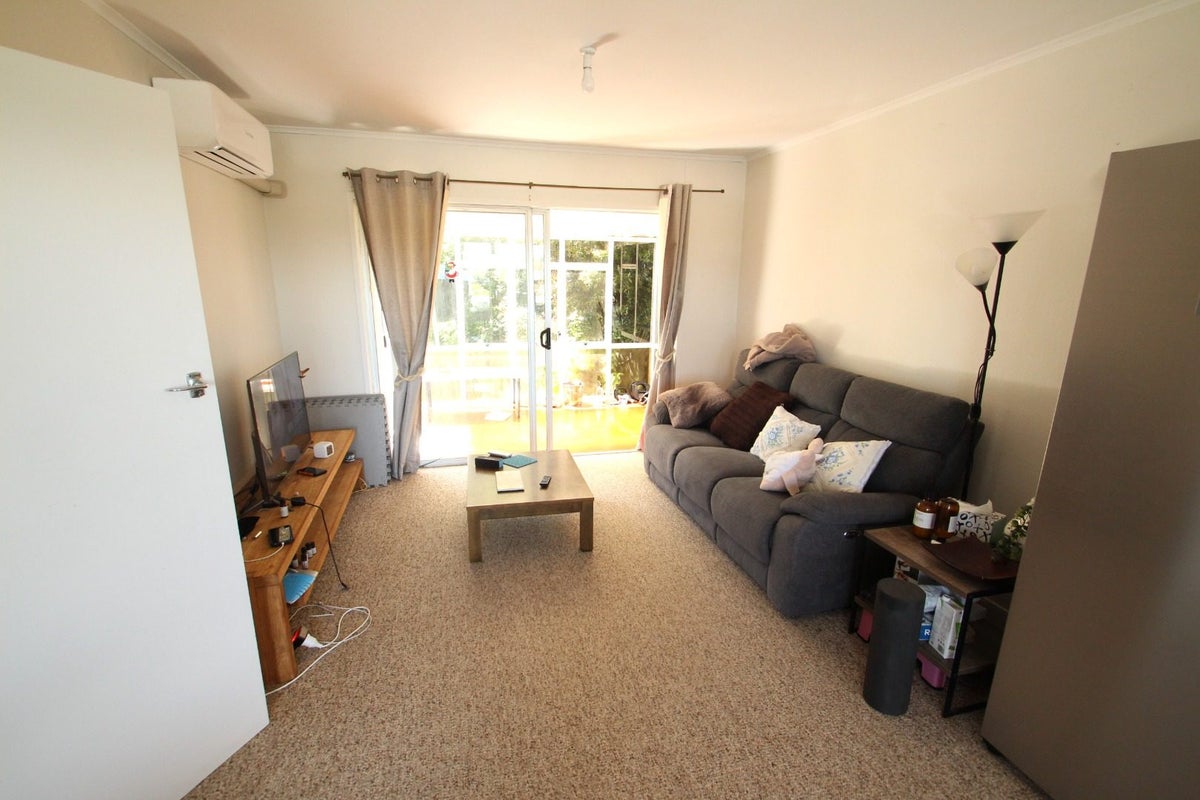 2/44 Thatcher Street, Mission Bay, Auckland - Carousel 2