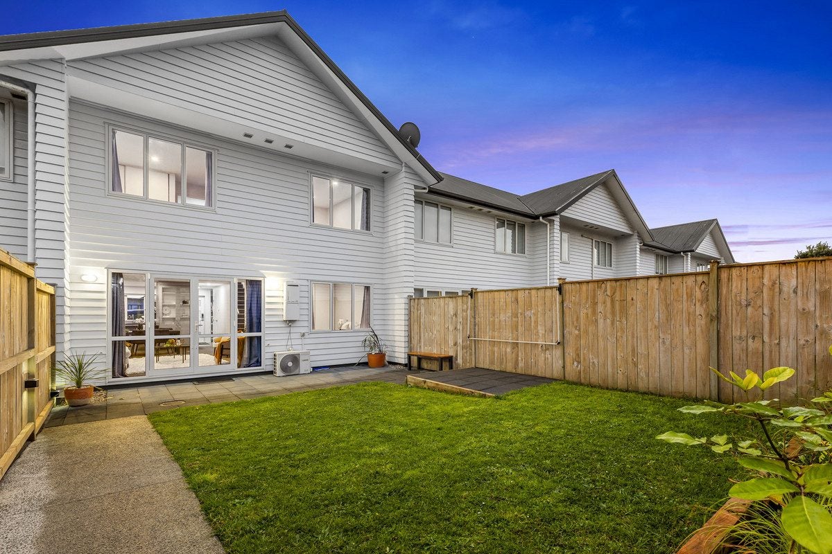 54 Pencaitland Drive, Flat Bush, Manukau City, Auckland - Carousel 2