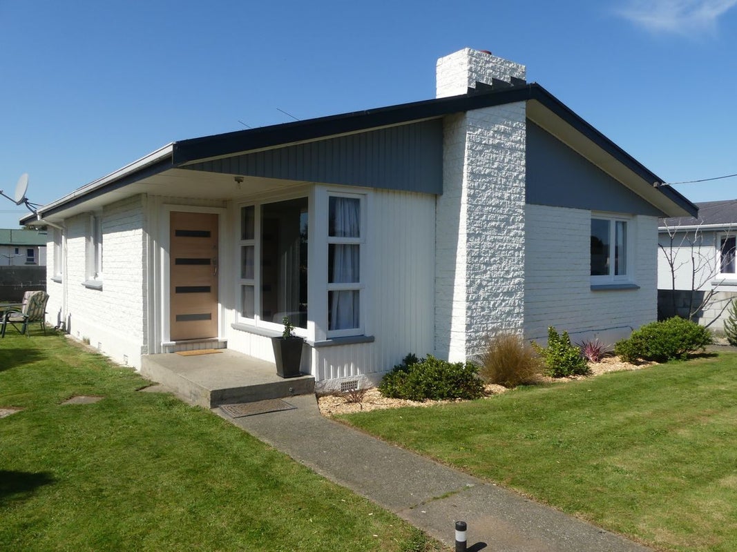 147 Stobo Street, Grasmere, Invercargill - Carousel 1