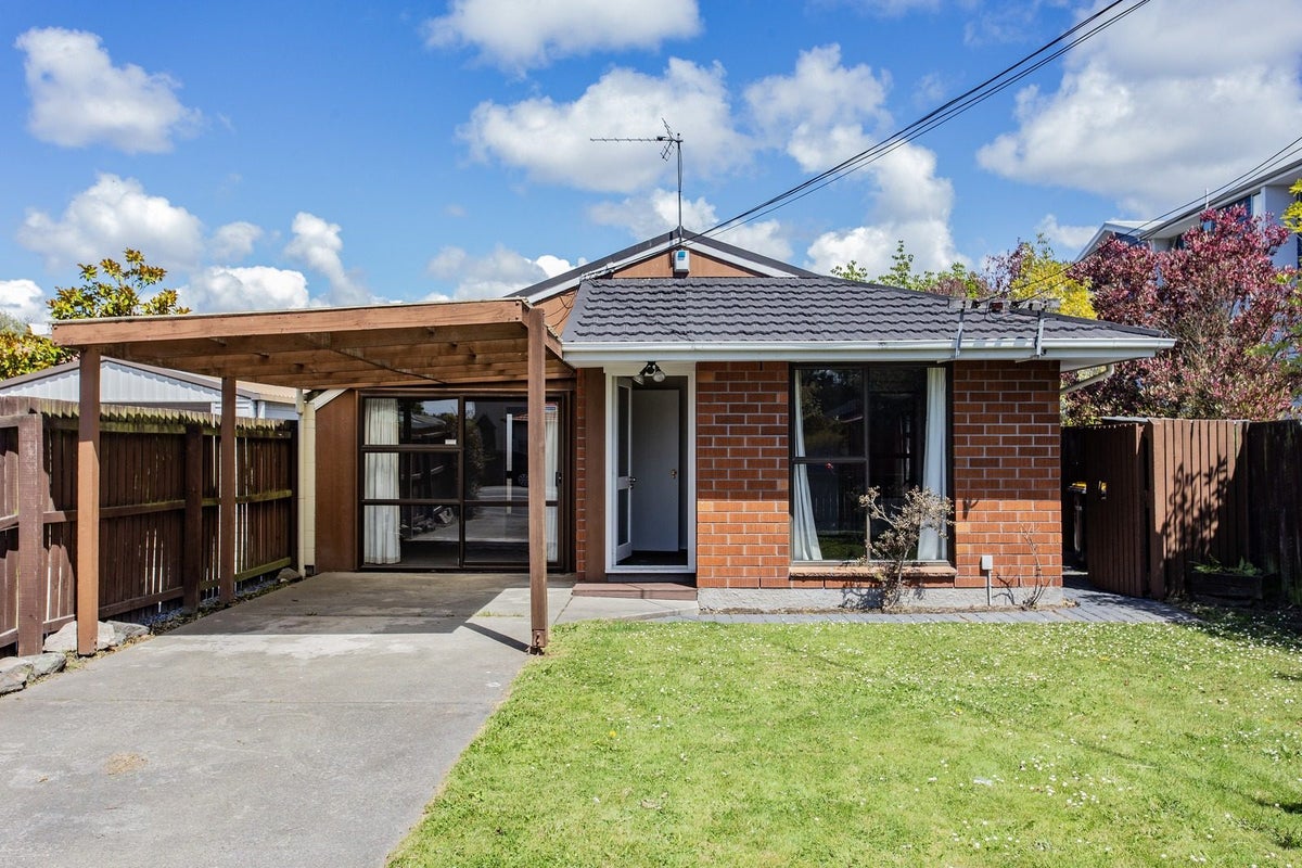 439 Barbadoes Street, Edgeware, Christchurch - Carousel 1