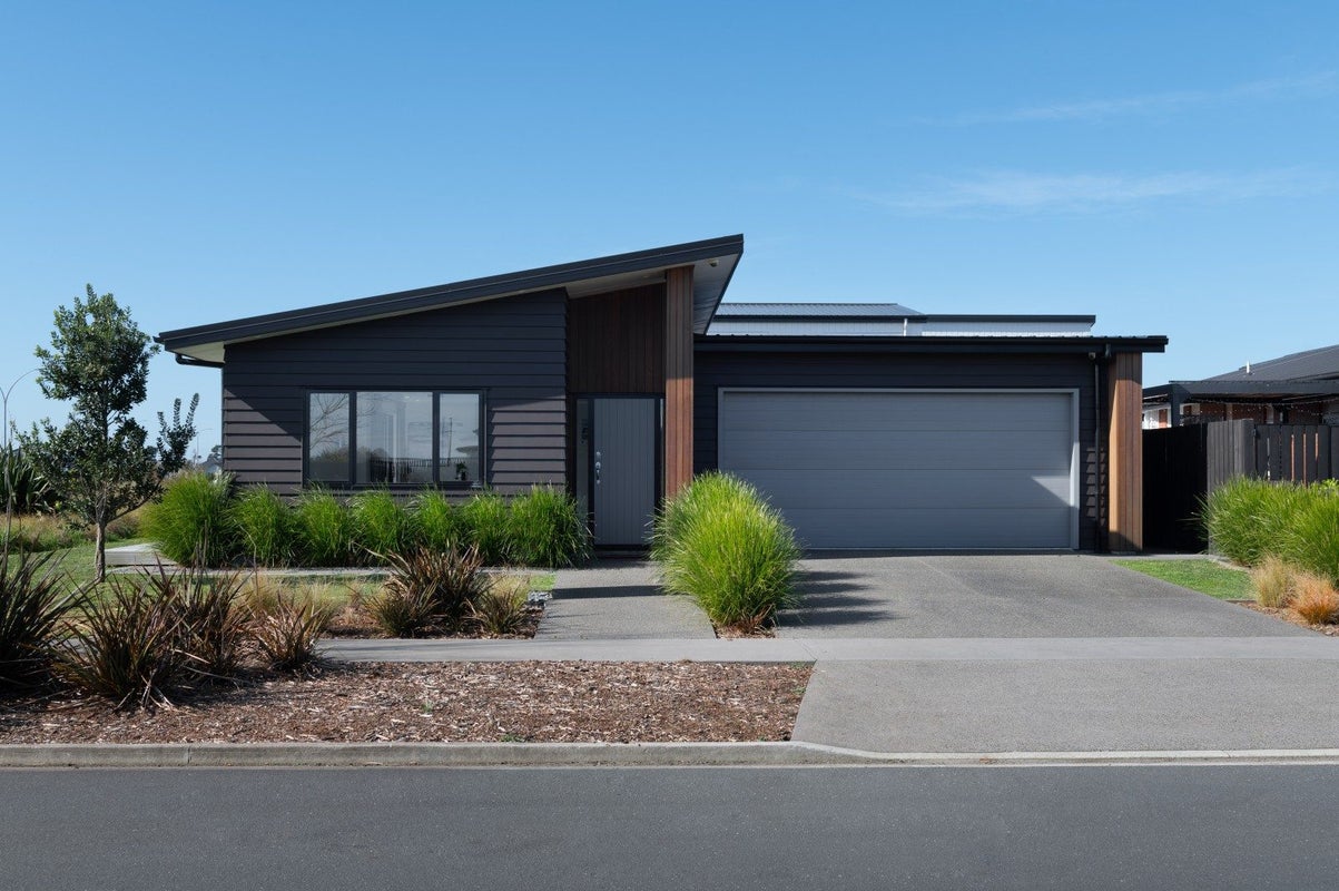 24 Medland Place, Chartwell, Hamilton - Carousel 2