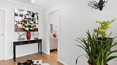 1/378 Glenfield Road, Glenfield, Auckland - Carousel 1