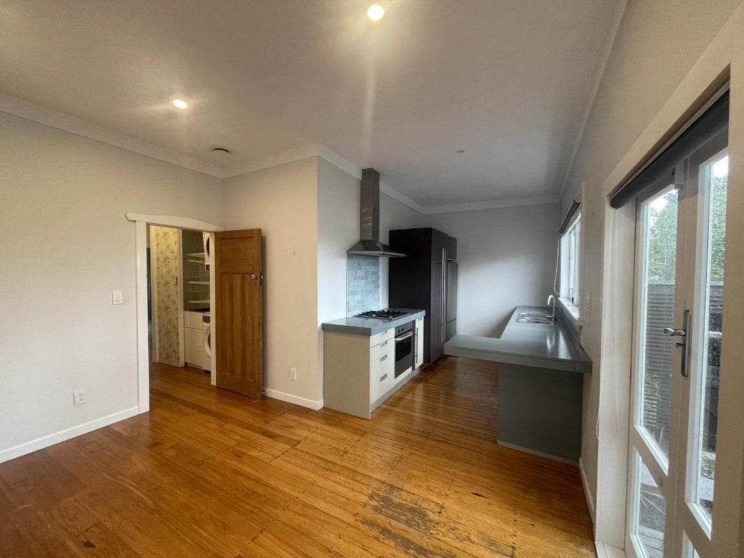 24 Cumberland Avenue, Westmere, Auckland - Carousel 14