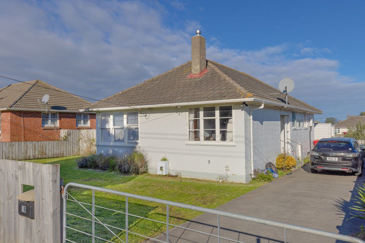 15 Maire Street, Gonville, Whanganui - Carousel 13