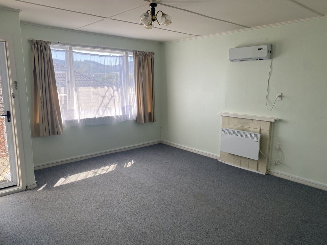 4/766 Fergusson Drive, Elderslea, Upper Hutt - Carousel 2