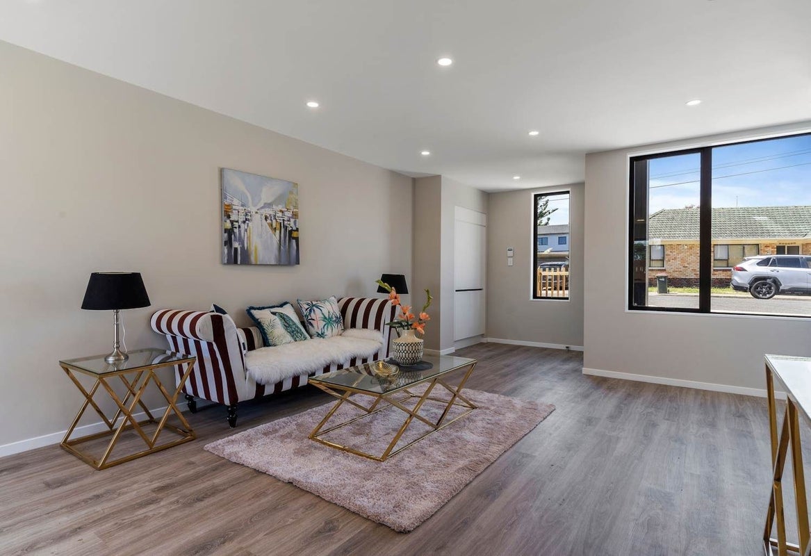 27E Lochinver Road, Papatoetoe, Auckland - Carousel 2