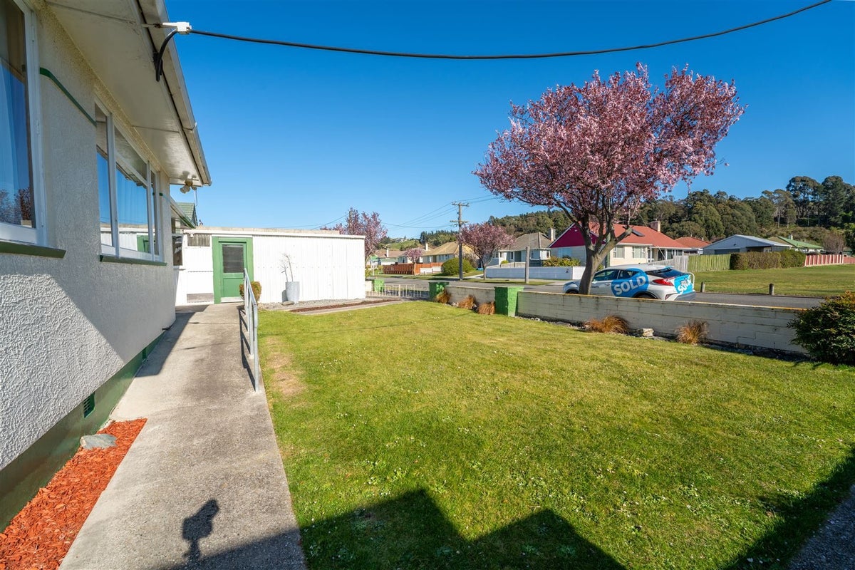 35 Taward Street, Oamaru North, Oamaru - Carousel 20