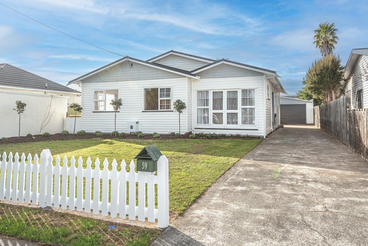 59 Maxwell Avenue, Durie Hill, Whanganui - Carousel 1