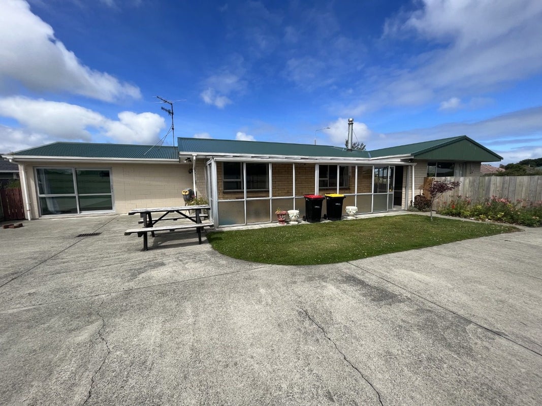 302 Elles Road, Strathern, Invercargill - Carousel 1