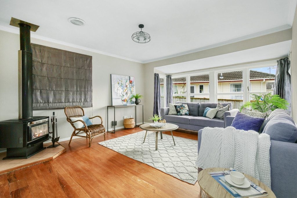 363 George Street, Stokes Valley, Lower Hutt - Carousel 1