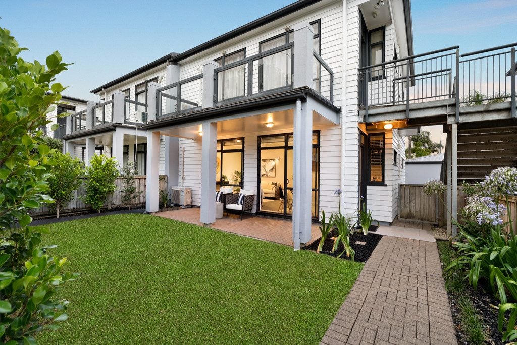 78/2 Armoy Drive, East Tamaki, Auckland - Carousel 1