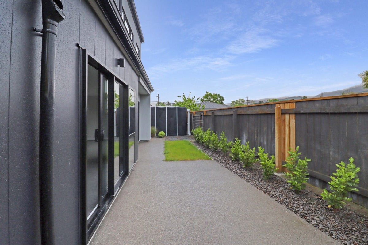 20D Brentwood Street, Trentham, Upper Hutt - Carousel 17