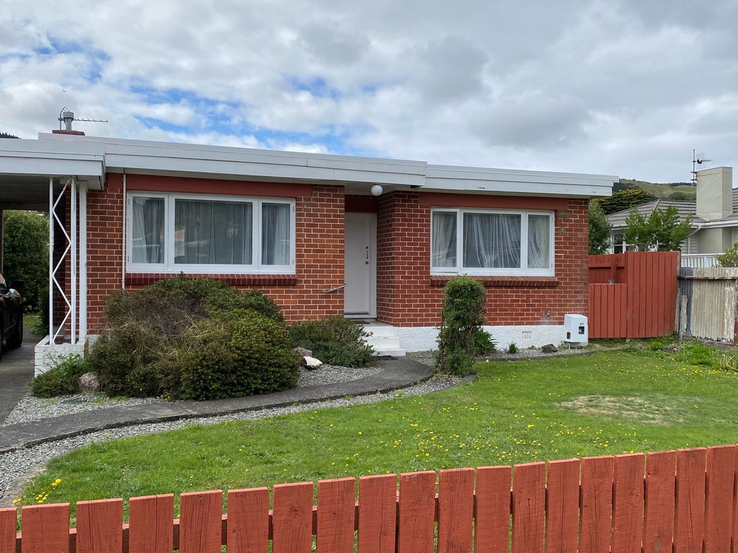 44A Beauchamp Street, Tawa, Wellington - Carousel 13