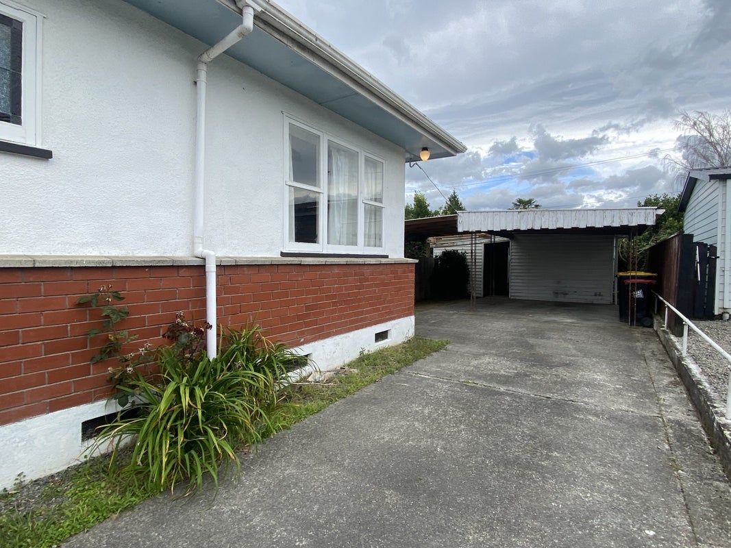 13 Wavell Crescent, Lansdowne, Masterton - Carousel 2
