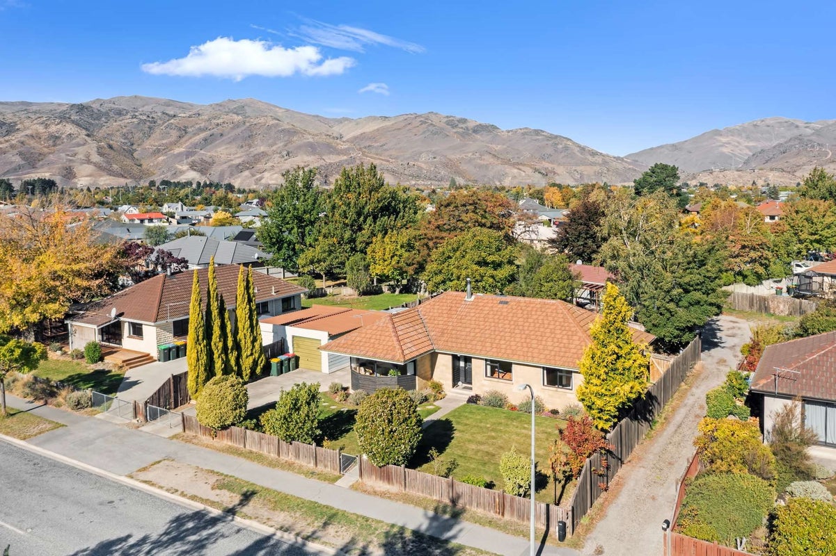129 Waenga Drive, Cromwell, Cromwell - Carousel 1