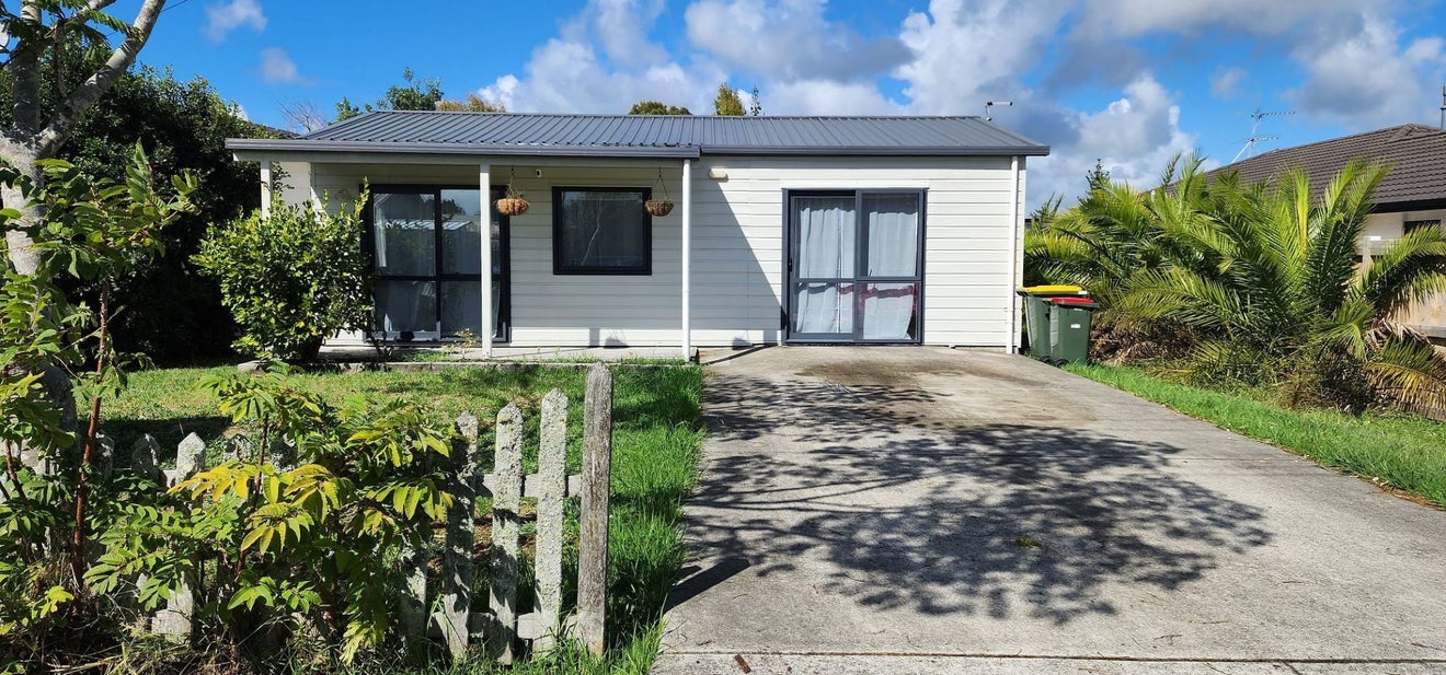 19 Fourth View Avenue, Beachlands, Auckland - Carousel 14