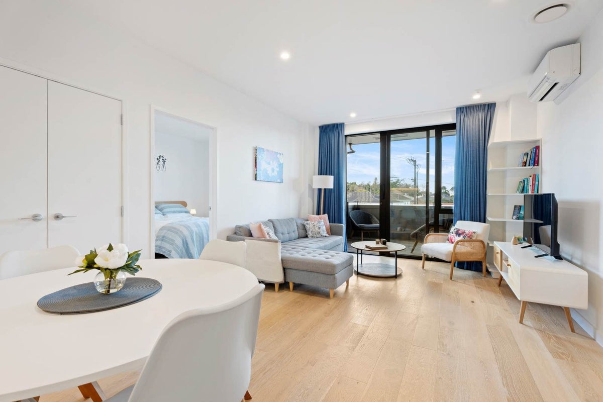 113/1 Kimiora Street, Three Kings, Auckland - Carousel 2
